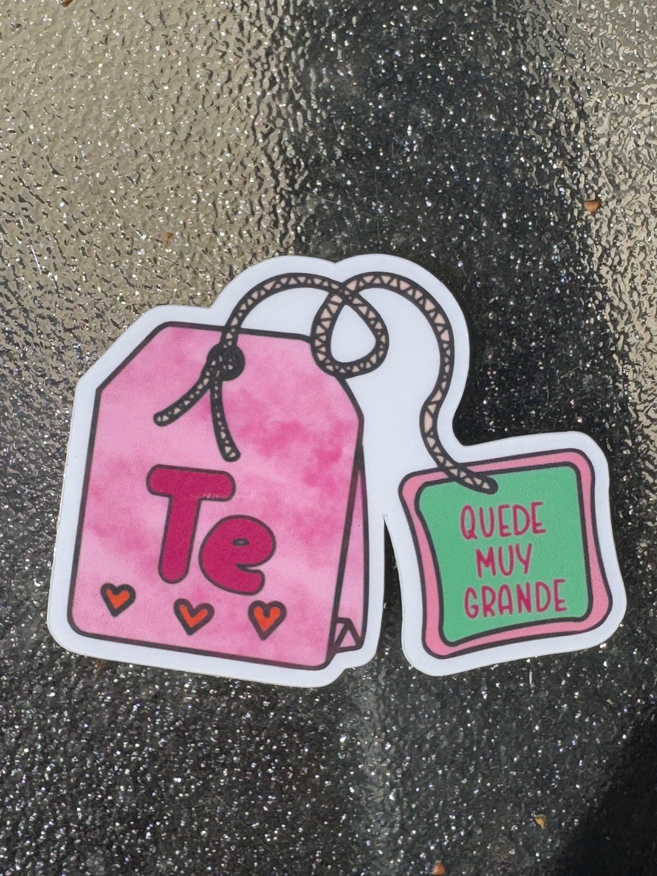 Estabas Muy Grande Sassy Spanish Vinyl Sticker